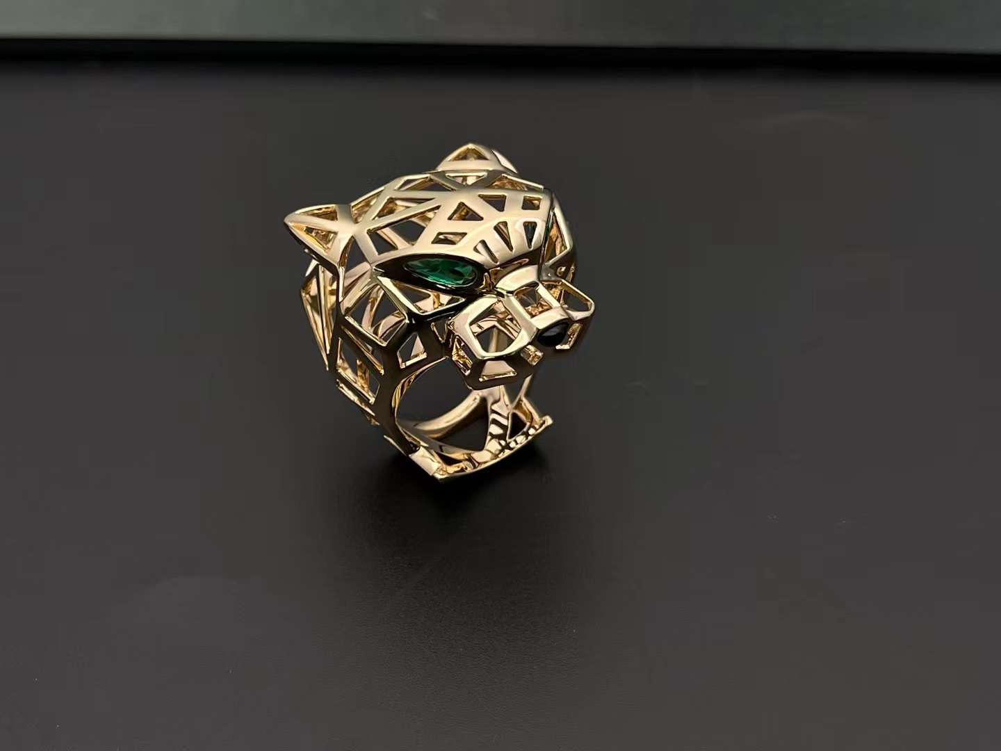 팬더 드 까르띠에 반지